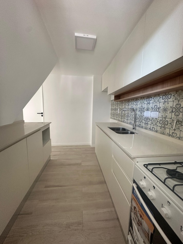 Duplex en Yerba Buena remodelado a nuevo