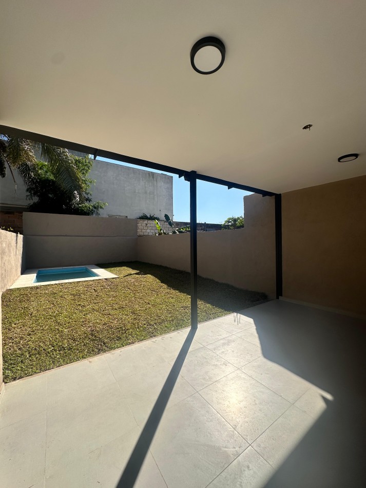 Duplex en Yerba Buena remodelado a nuevo
