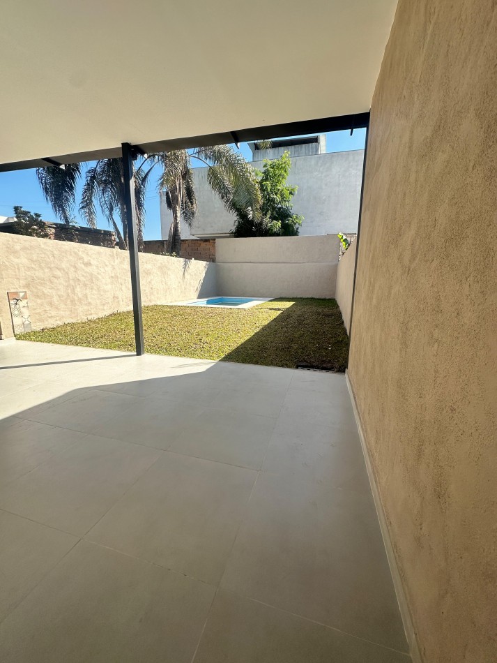 Duplex en Yerba Buena remodelado a nuevo