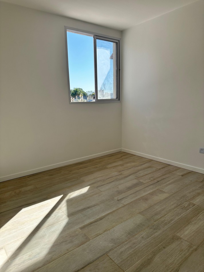 Duplex en Yerba Buena remodelado a nuevo
