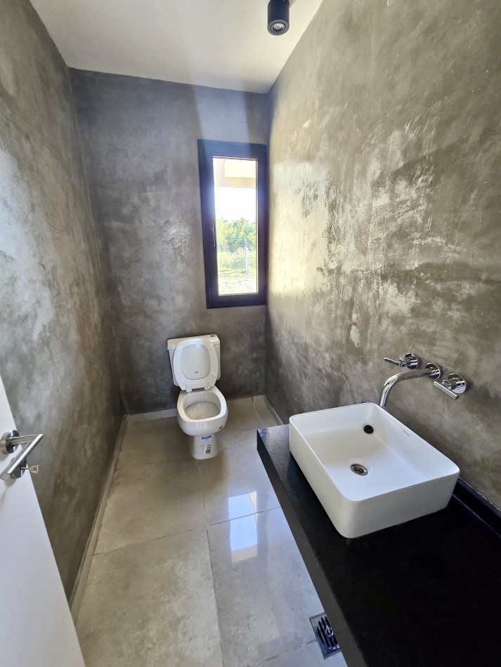 Venta casa a estrenar en Alto Verde 3