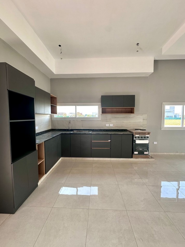 Casa a estrenar en Country Viento Sur - Vivi la armonia entre diseño, confort y naturaleza