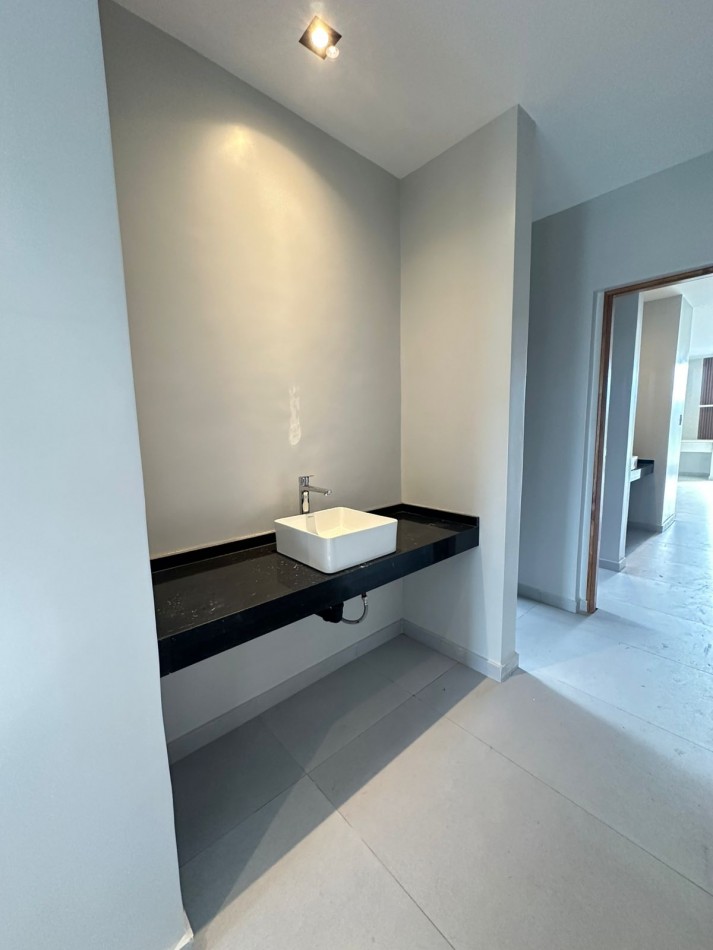 Casa a estrenar en Country La Reserva 1 - Lote A17