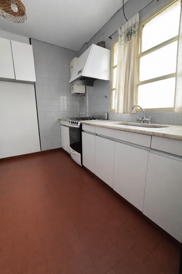 Venta departamento Junin 164