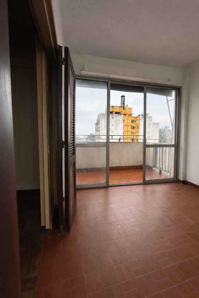 Venta departamento Junin 164