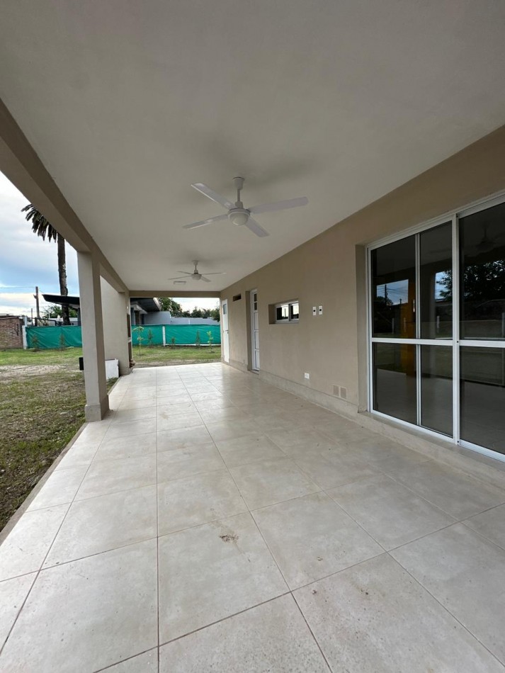 Aquiler casa barrio privado Quinta Azucena