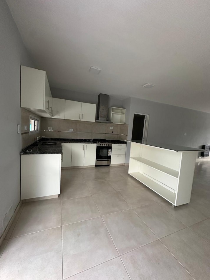 Aquiler casa barrio privado Quinta Azucena