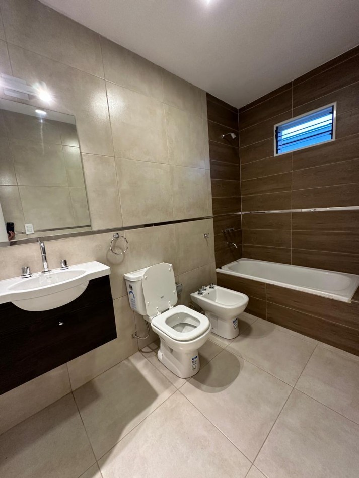 Aquiler casa barrio privado Quinta Azucena