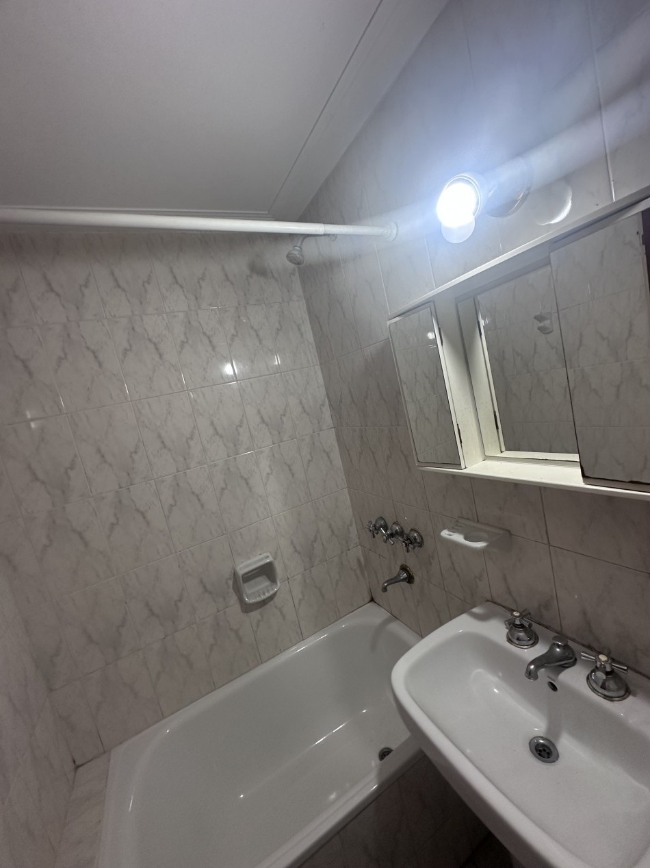 Depto de 1 dormitorio + patio - San Juan al 100