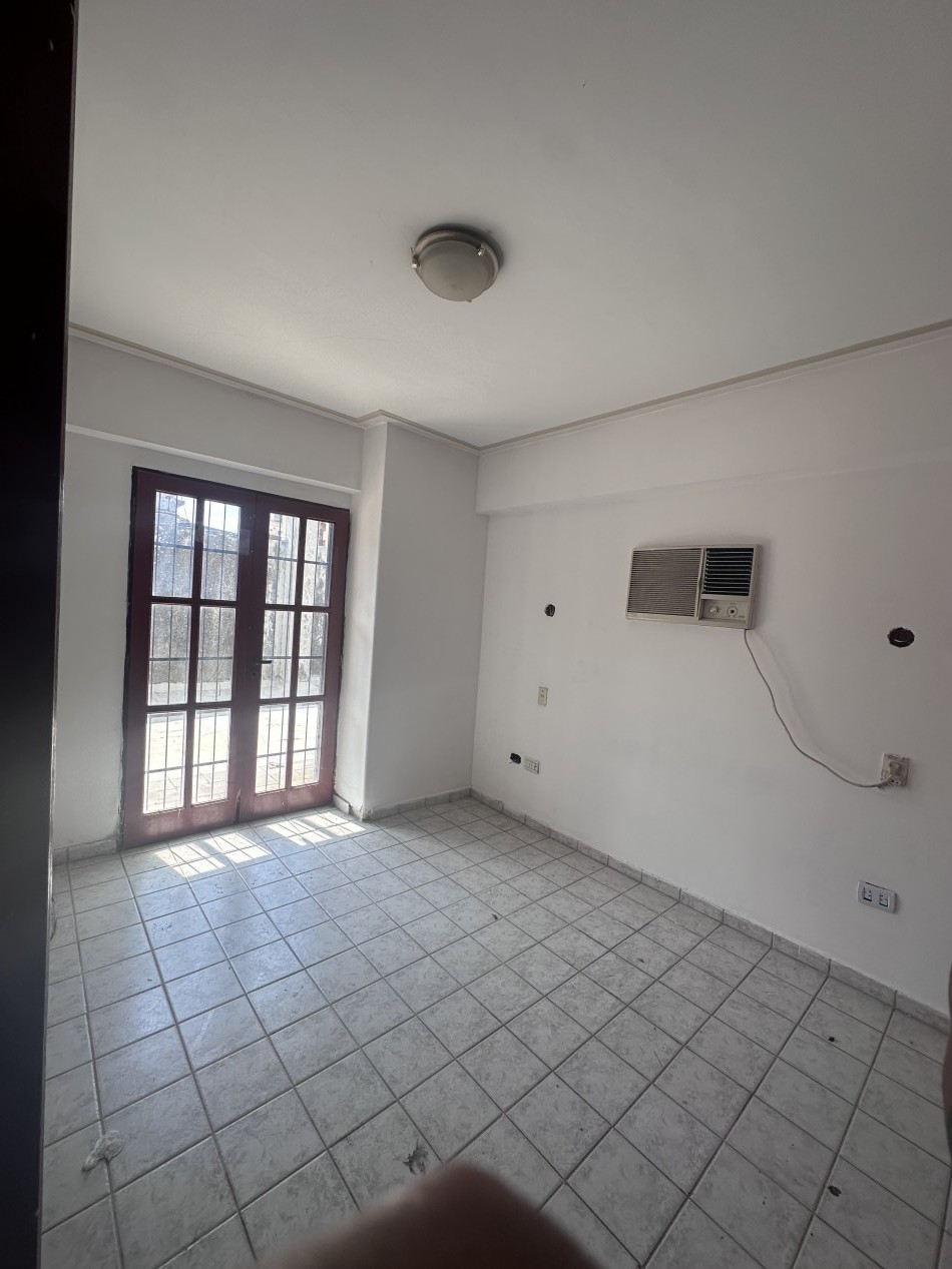 Depto de 1 dormitorio + patio - San Juan al 100